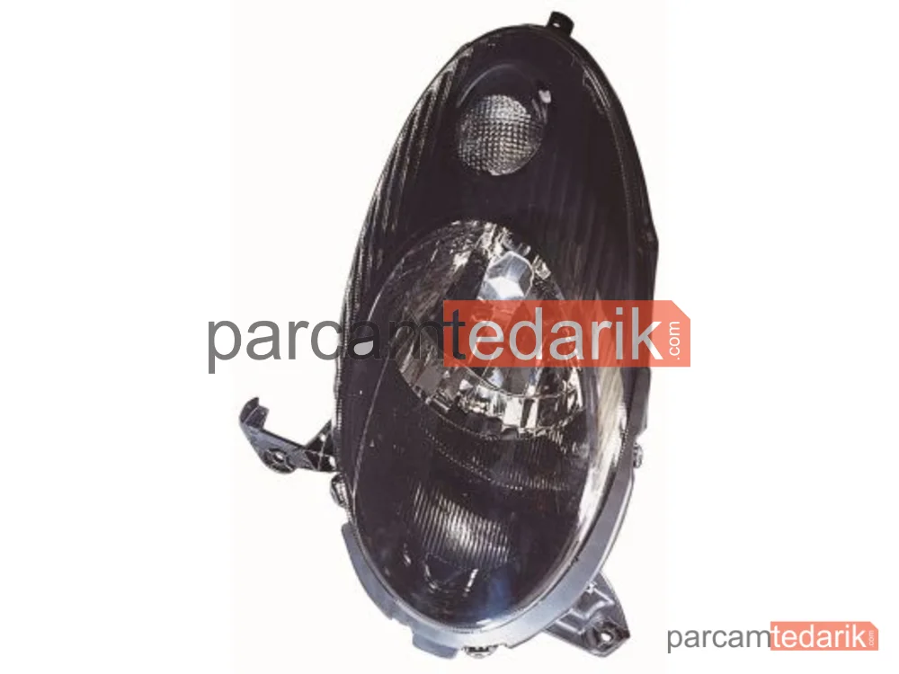 Far — Nissan Micra III - 2151194LLDEM2
