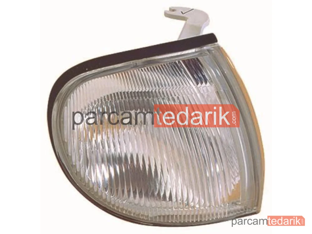 2151574LUE | Park Lambası — Nissan Serena