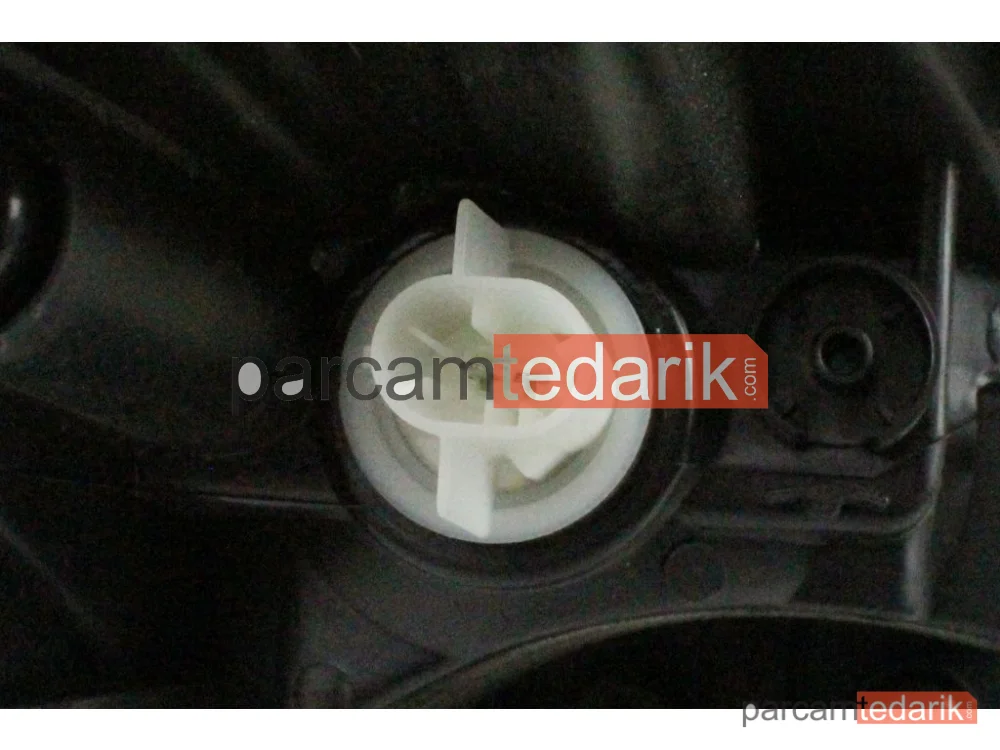 DEPO 2181151LLDEM | Far — Suzuki SWIFT IV