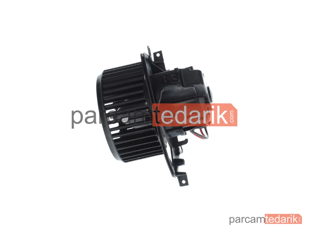BOSCH 0130115811 | Kalorifer Fan Motoru — VW Multivan T6, VW Transporter T6 / Caravelle T6, VW Transporter T6
