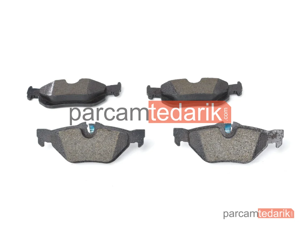 BOSCH 0986494272 | Fren Balatası (Arka) — BMW 3 Touring, BMW X1, BMW 3 Coupe