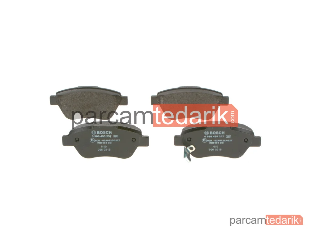 BOSCH 0986495237 | Fren Balatası (Ön) — Opel Corsa D, Opel Adam