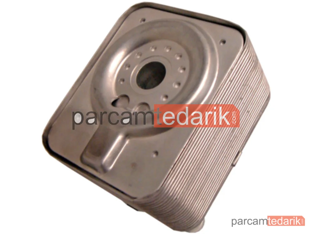 CLC162000S | Yağ Soğutucusu — VW Caddy 09-11 Golf 06-14 Passat 09-11 Polo 05-10 Audi A3 04-13 A4 08-16 AZV-BKD-BKP-AVF-CAGA-CBAC