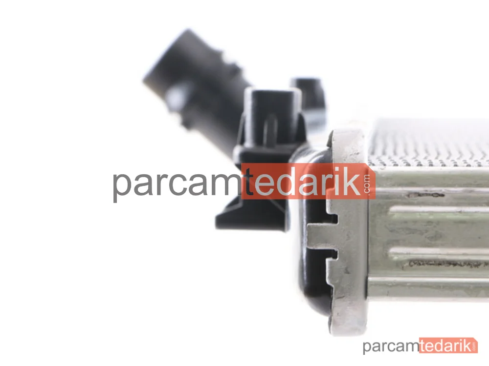 BEHR CR1203000S | Su Radyatörü — VW Caddy 04-11 Golf 06-09 Passat 06-11 Audi A3 04-13