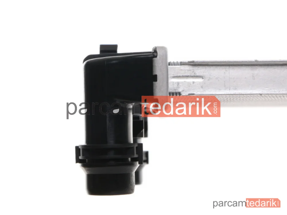 BEHR CR2054000S | Su Radyatörü — VW Golf 16- Audi A3 13- Seat Leon 13- Skoda Octavia 13