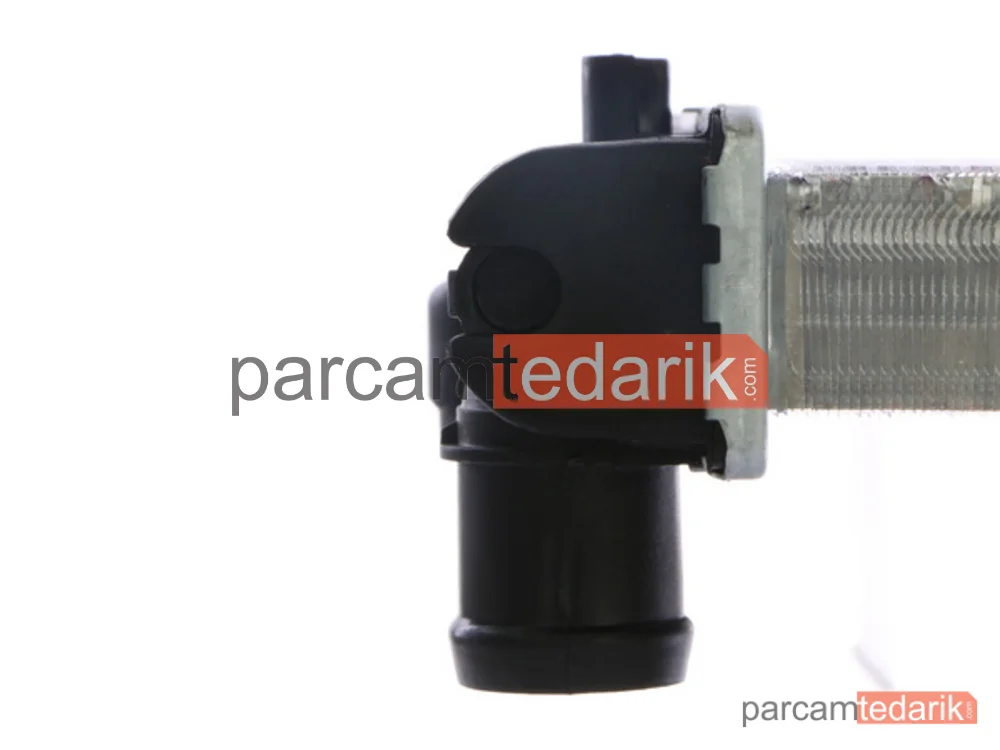 BEHR CR401000S | Su Radyatörü — Klimali 628×378 (VW Caddy 96-03 Golf 92-98 Polo 95-02 Polo CLS 96-02 Seat Ibiza 93-99) AEE-AHW-AFK-AUA