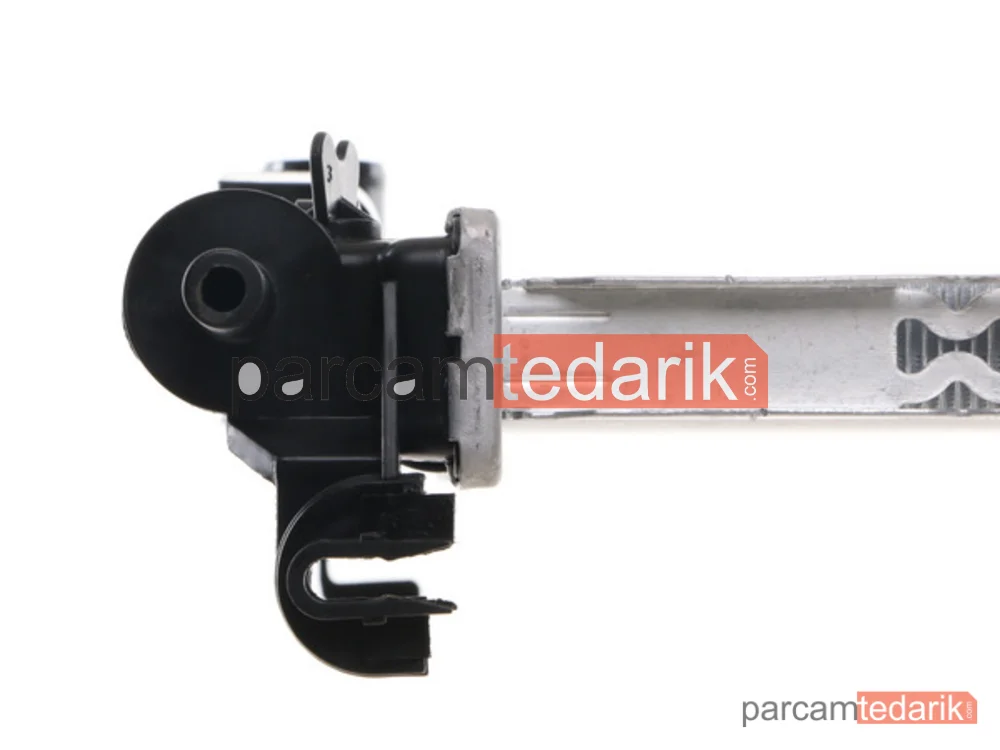 BEHR CR628000S | Su Radyatörü — Ford Focus I, Ford Focus I Kombi Van, Ford Focus I Sedan