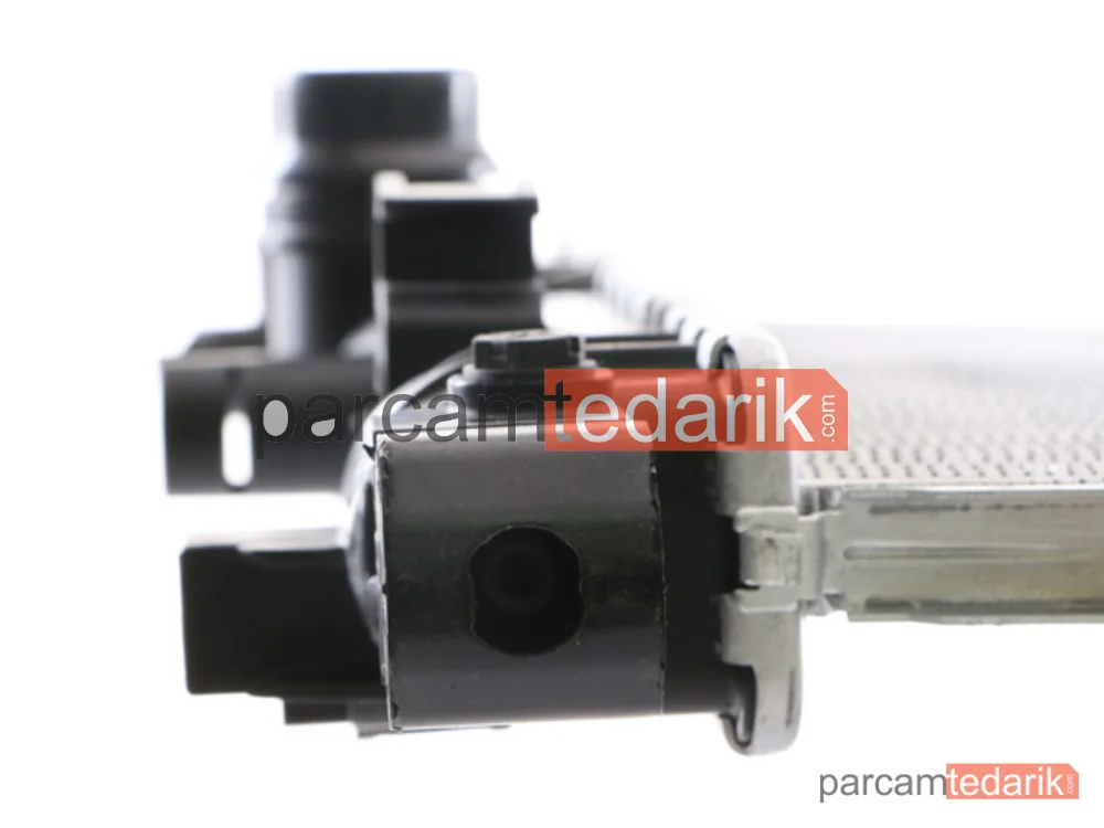 BEHR CR945000S | Su Radyatörü — Su (Opel Astra J 1.6 2009-2015 /Chevrolet Cruze 1.8 09 / (AT))