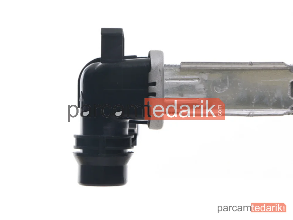 BEHR CR811000S | Su Radyatörü — 32MM(VW Golf VII 2.0 12- Passat 15- / Audi A3 1.8 2.0TFSI 12-)