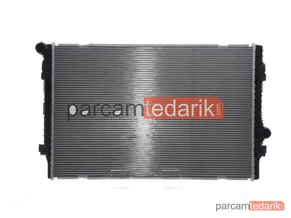 BEHR CR811000S | Su Radyatörü — 32MM(VW Golf VII 2.0 12- Passat 15- / Audi A3 1.8 2.0TFSI 12-)