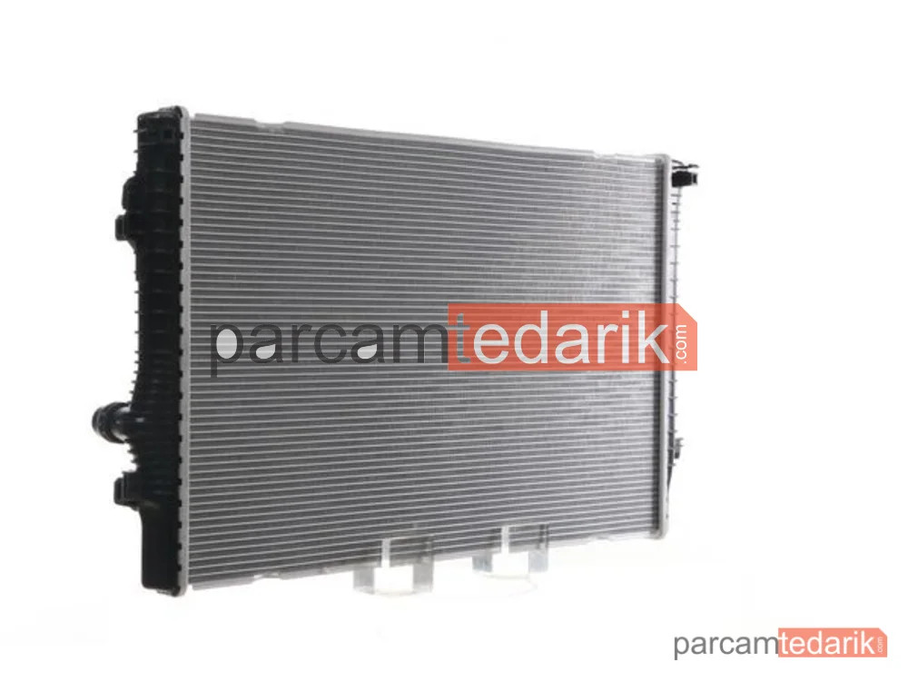 BEHR CR811000S | Su Radyatörü — 32MM(VW Golf VII 2.0 12- Passat 15- / Audi A3 1.8 2.0TFSI 12-)
