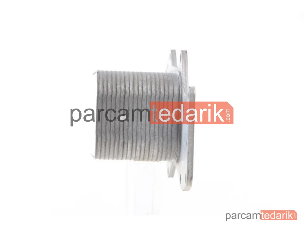 BEHR CLC135000S | Yağ Soğutucusu — VW Touareg 07-12 Audi A4 08-16 A6 09-11 Q7 07-15
