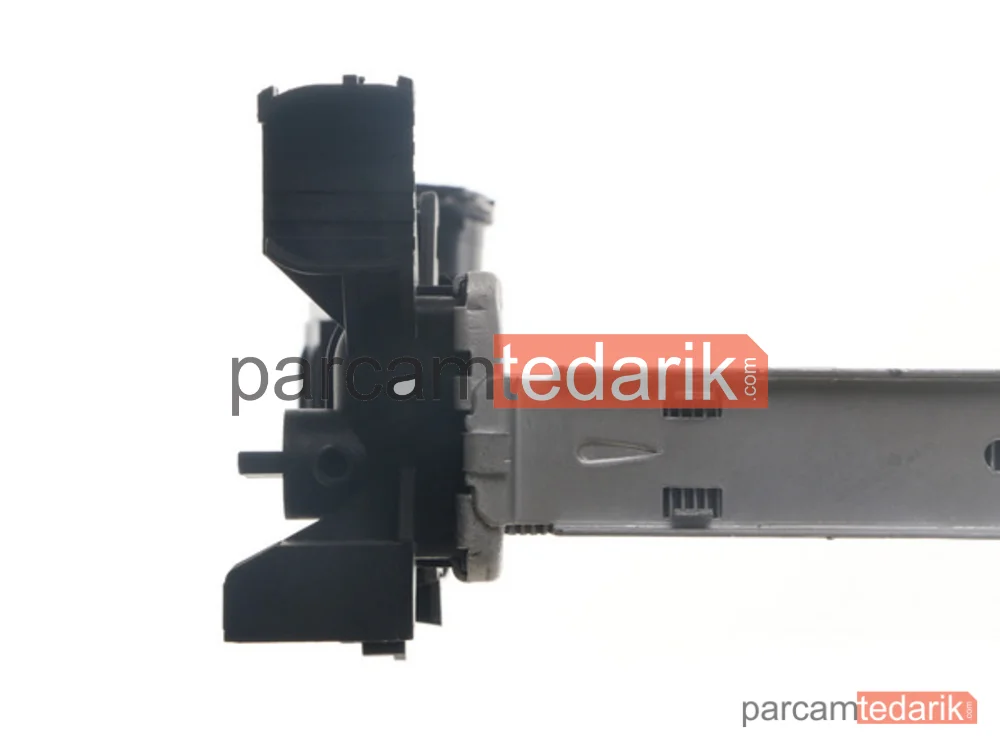 BEHR CR37000S | Su Radyatörü — Su (Mercedes E-CLASS W211) 8MK376700-594