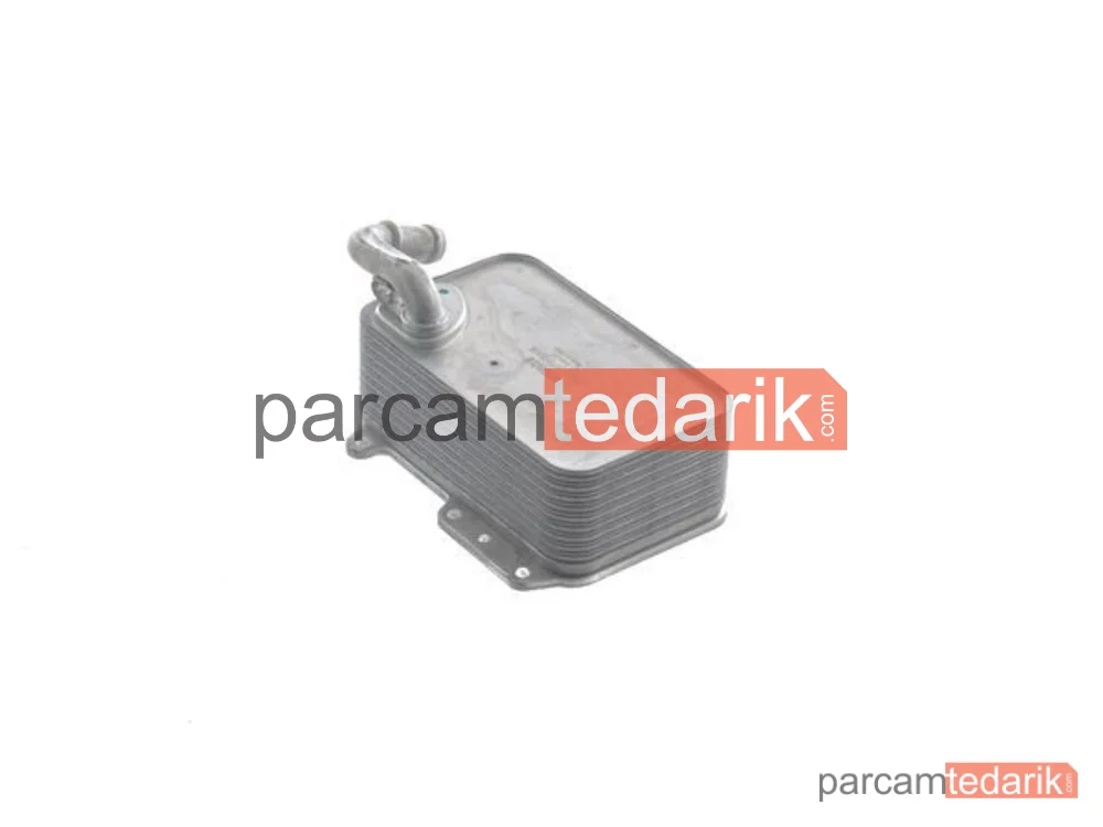 BEHR CLC373000S | Yağ Soğutucusu — VW Touareg 11-14 Audi A4 13-16 A6 11-18 Q5 13-17 Q7 10-15 Porsche Cayenne 10-18