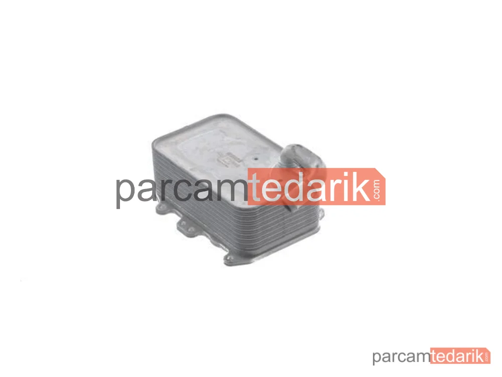 BEHR CLC373000S | Yağ Soğutucusu — VW Touareg 11-14 Audi A4 13-16 A6 11-18 Q5 13-17 Q7 10-15 Porsche Cayenne 10-18