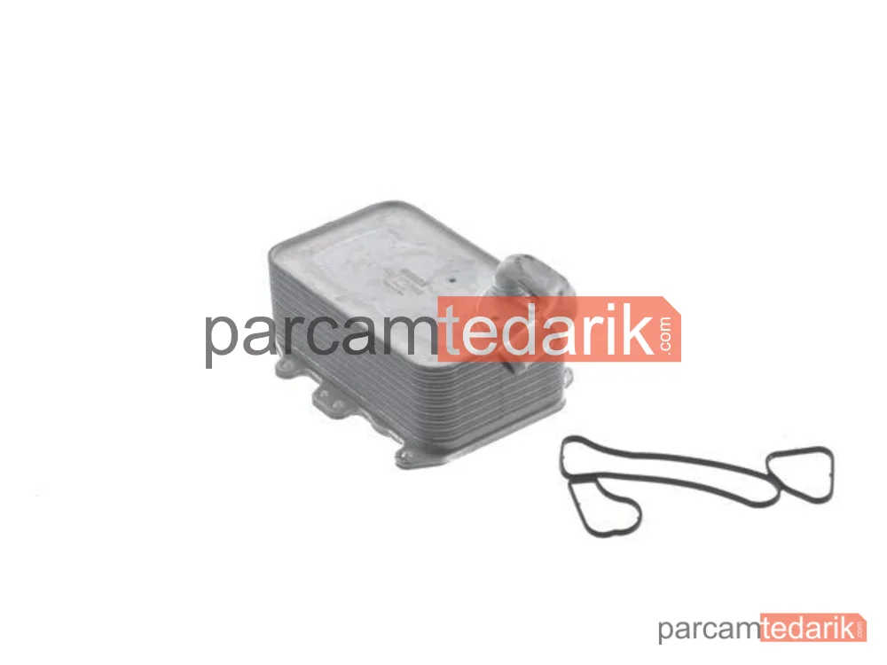 BEHR CLC373000S | Yağ Soğutucusu — VW Touareg 11-14 Audi A4 13-16 A6 11-18 Q5 13-17 Q7 10-15 Porsche Cayenne 10-18
