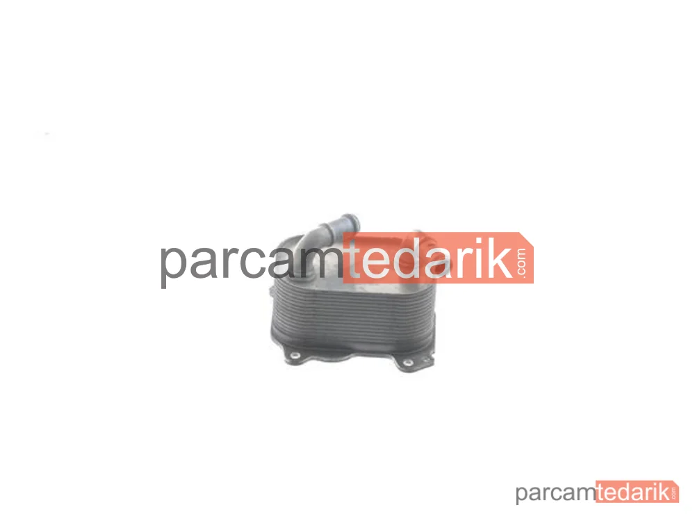 BEHR CLC389000S | Yağ Soğutucusu — Audi A3 Limousine, Audi A3 Sportback, Audi Q3