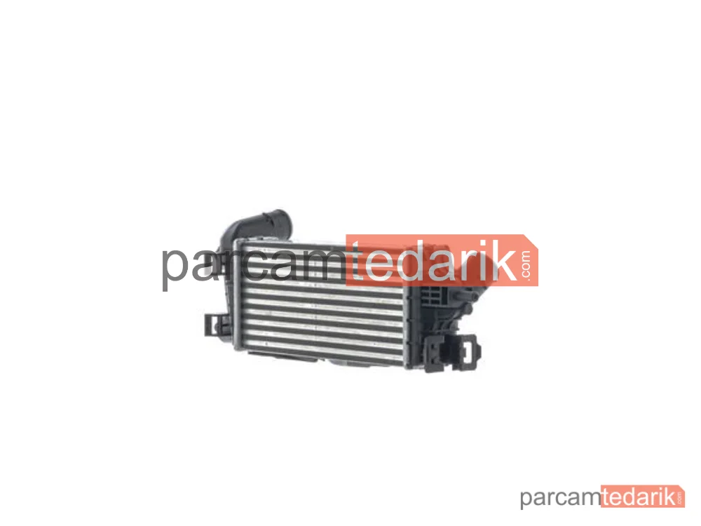 BEHR CI677000S | Turbo Radyatörü — Ford C-Max II Van, Ford Focus III, Ford Focus III Sedan