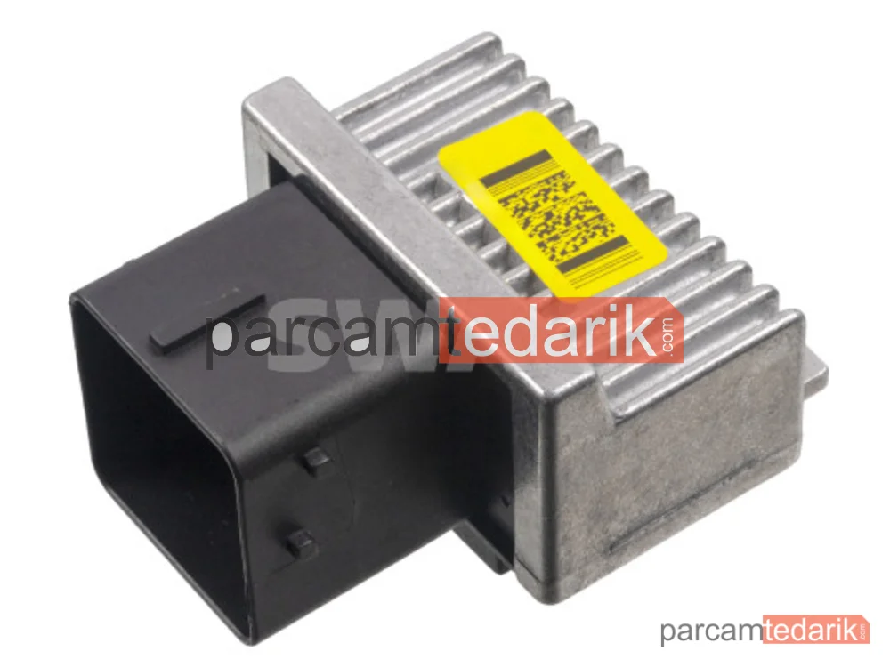 33110573 | Röle — Renault Megane III Hatchback, Dacia Duster, Nissan Cabstar